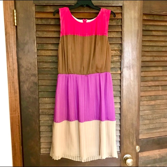 Color block dress - Picture 3 of 5